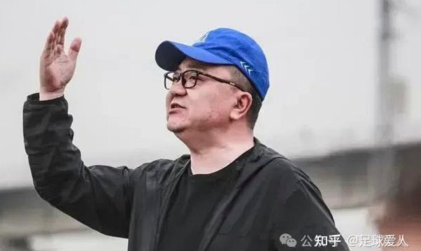 董路当着场边家长的面问我牛不牛逼