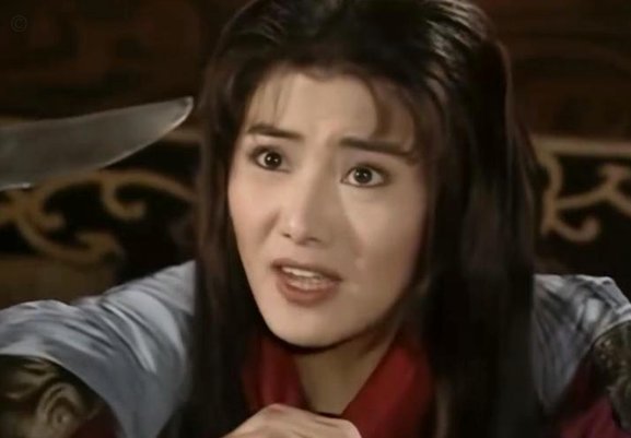 没感觉依木兰踢得有多好，怎么有那么多人吹